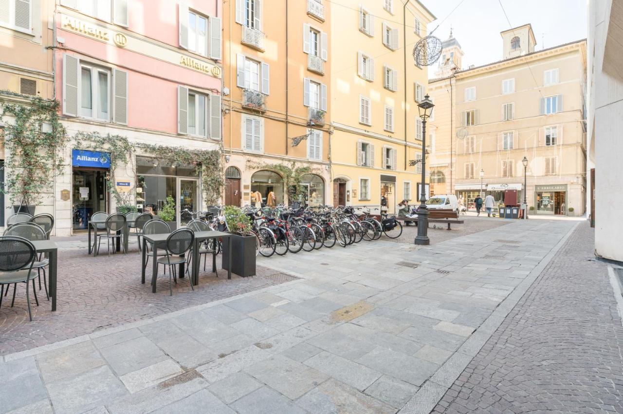 Raffinato Apt Vicino A Piazza Garibaldi X5 Parma Exterior photo
